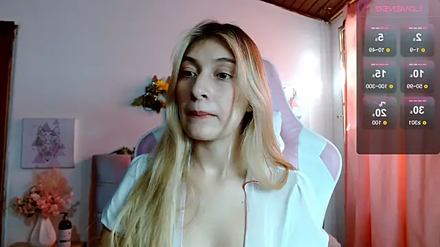 Snapshot of SophiaaLee chatting on 12/13/25, 09:42 SophiaaLee online show from 12/13/25, 09:42