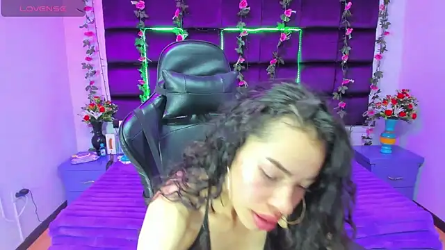 Nanis James online show from 03/14/26, 02:28