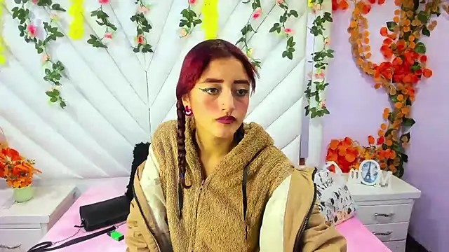 Snapshot of _Maleja_19_ chatting on 09/09/25, 02:55 Maleja 19 online show from 09/09/25, 02:55