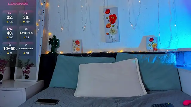 Snapshot of AmaraMoon_ chatting on 11/14/25, 10:51 AmaraMoon online show from 11/14/25, 10:51