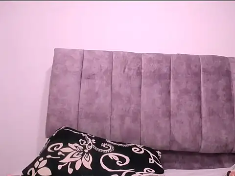 Luciana hardmand online show from 10/15/25, 11:38