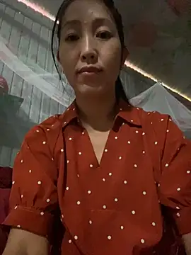 Snapshot of Huong-Ly chatting on 10/01/25, 03:45 Huong-Ly online show from 10/01/25, 03:45