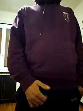 Stingles online show from 12/17/25, 08:15