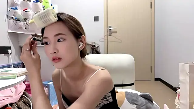 Ann-cookie online show from 04/10/26, 04:55