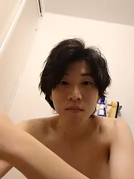 Snapshot of tanaka113 chatting on 01/17/26, 02:44 tanaka113 online show from 01/17/26, 02:44