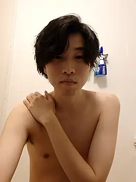 Snapshot of tanaka113 chatting on 02/26/26, 01:32 tanaka113 online show from 02/26/26, 01:32