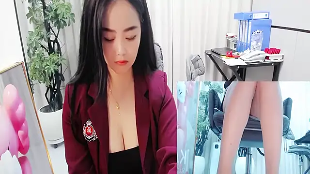 Eileen-L online show from 02/27/26, 05:07