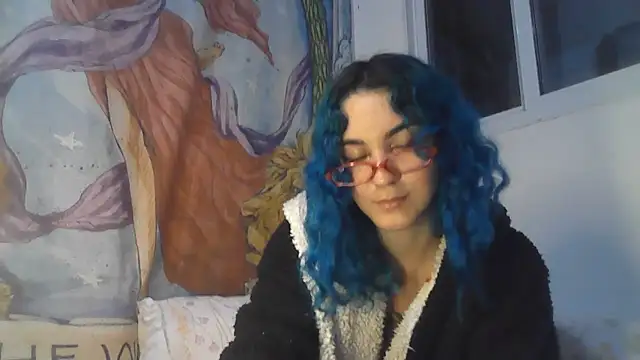 Snapshot of peetitefairy chatting on 06/20/26, 06:38 peetitefairy online show from 06/20/26, 06:38