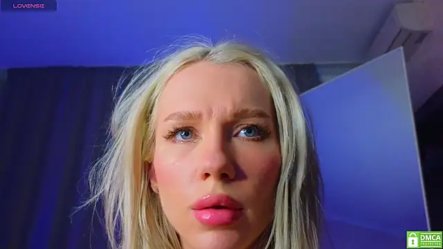 KittenFang online show from 04/03/26, 01:20