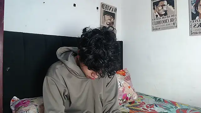 alice julls online show from 04/12/26, 04:12