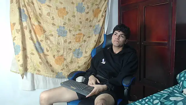 alice julls online show from 05/24/26, 06:46