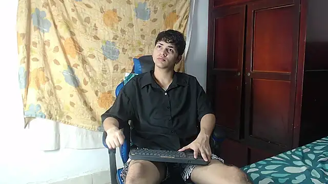 alice julls online show from 05/27/26, 06:27