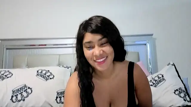 LuckyKhloe online show from 09/17/25, 01:24