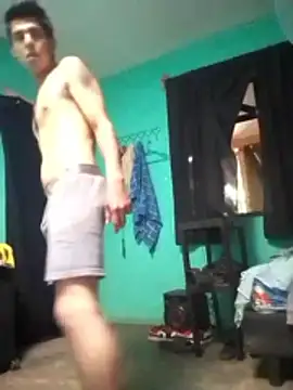 TragicAirplane168 online show from 10/25/25, 03:40