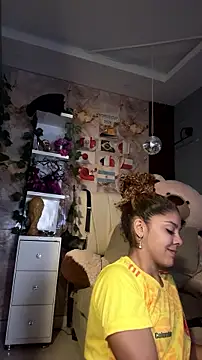 hannachris- online show from 06/23/26, 08:40