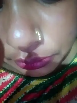 Snapshot of Aruhi_hot chatting on 10/22/25, 11:26 Aruhi hot online show from 10/22/25, 11:26