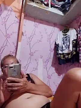 vickyhot1966 online show from 12/20/25, 12:01