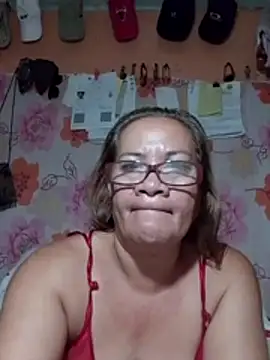 Snapshot of vickyhot1966 chatting on 07/17/26, 09:41 vickyhot1966 online show from 07/17/26, 09:41