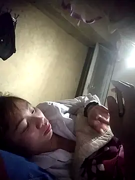 Dung-Thao19 online show from 12/19/25, 10:39