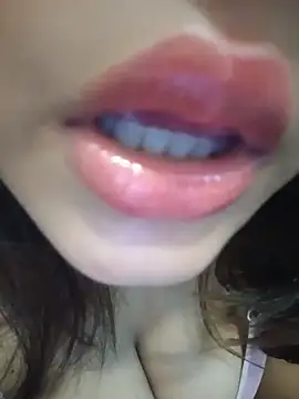 Snapshot of Hott_Muskan chatting on 06/10/26, 06:40 Hott Muskan online show from 06/10/26, 06:40