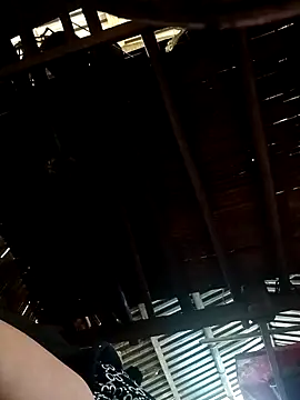 Snapshot of Love-Mama33 chatting on 09/13/25, 03:17 Love-Mama33 online show from 09/13/25, 03:17