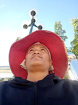 Snapshot of Love-Mama33 chatting on 09/19/25, 01:40 Love-Mama33 online show from 09/19/25, 01:40