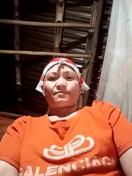 Snapshot of Love-Mama33 chatting on 09/21/25, 01:57 Love-Mama33 online show from 09/21/25, 01:57