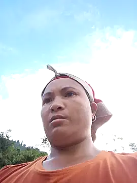 Snapshot of Love-Mama33 chatting on 09/23/25, 10:07 Love-Mama33 online show from 09/23/25, 10:07