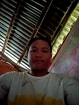 Snapshot of Love-Mama33 chatting on 09/25/25, 07:23 Love-Mama33 online show from 09/25/25, 07:23