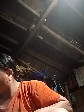 Snapshot of Love-Mama33 chatting on 09/28/25, 11:59 Love-Mama33 online show from 09/28/25, 11:59