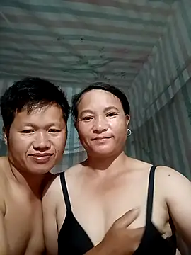 Snapshot of Love-Mama33 chatting on 10/05/25, 05:33 Love-Mama33 online show from 10/05/25, 05:33