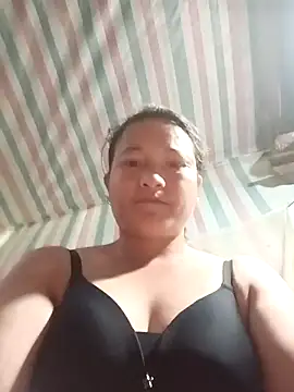 Snapshot of Love-Mama33 chatting on 10/07/25, 07:38 Love-Mama33 online show from 10/07/25, 07:38