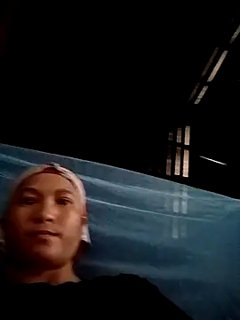 Snapshot of Love-Mama33 chatting on 10/07/25, 11:57 Love-Mama33 online show from 10/07/25, 11:57