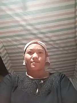 Snapshot of Love-Mama33 chatting on 10/31/25, 11:22 Love-Mama33 online show from 10/31/25, 11:22