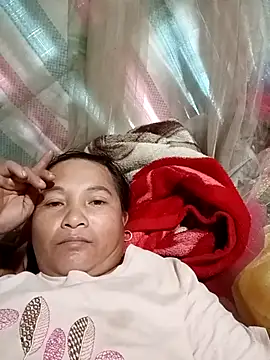 Snapshot of Love-Mama33 chatting on 11/06/25, 12:55 Love-Mama33 online show from 11/06/25, 12:55