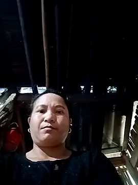 Snapshot of Love-Mama33 chatting on 11/14/25, 01:04 Love-Mama33 online show from 11/14/25, 01:04