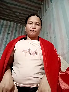 Snapshot of Love-Mama33 chatting on 11/19/25, 12:38 Love-Mama33 online show from 11/19/25, 12:38