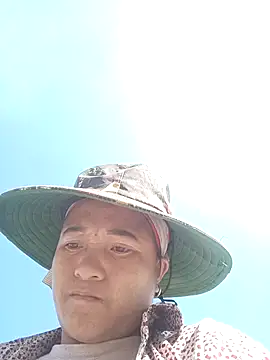 Snapshot of Love-Mama33 chatting on 11/30/25, 02:26 Love-Mama33 online show from 11/30/25, 02:26