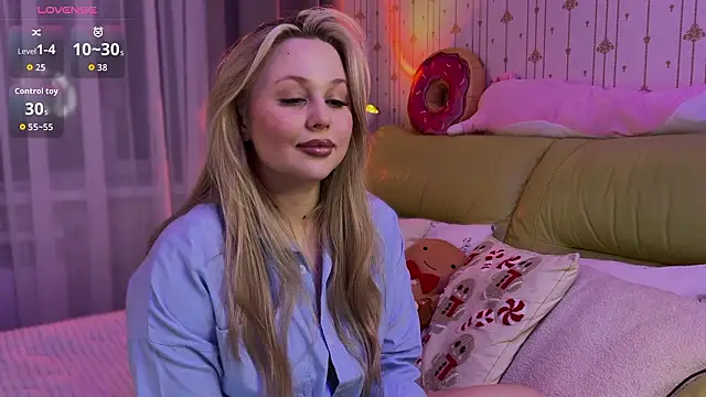 Estella Elwood online show from 01/19/26, 04:11