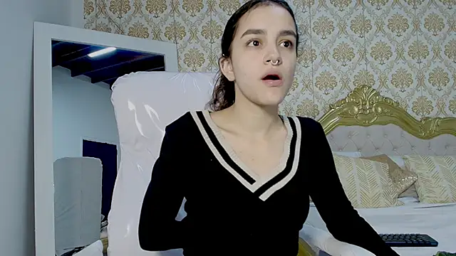 JessB  online show from 10/04/25, 07:34