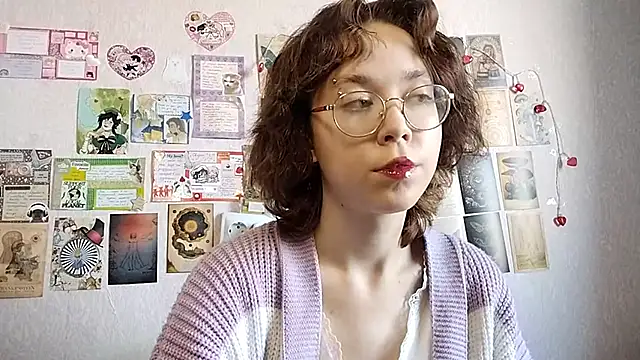 Snapshot of Ieadership chatting on 09/17/25, 09:11 Ieadership online show from 09/17/25, 09:11