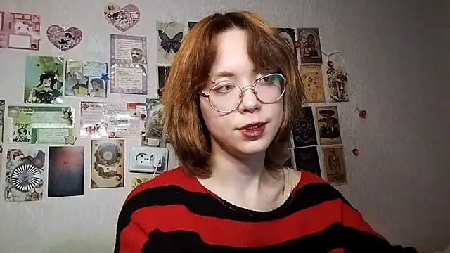 Snapshot of Ieadership chatting on 10/10/25, 01:43 Ieadership online show from 10/10/25, 01:43