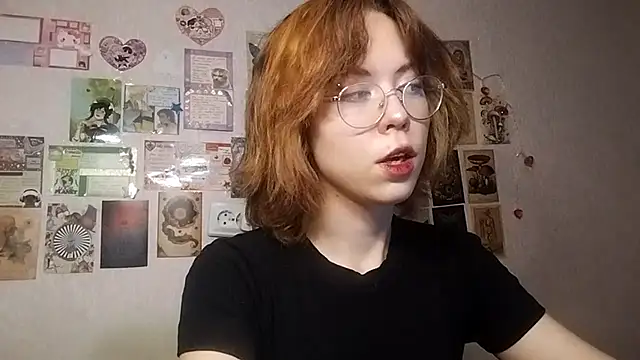 Snapshot of Ieadership chatting on 10/13/25, 01:00 Ieadership online show from 10/13/25, 01:00