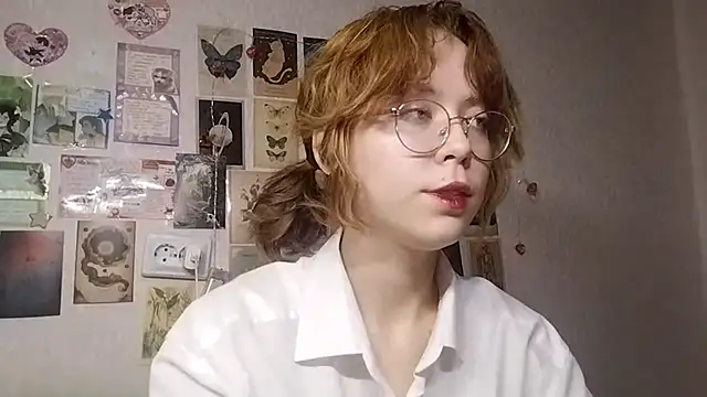 Snapshot of Ieadership chatting on 10/15/25, 01:22 Ieadership online show from 10/15/25, 01:22