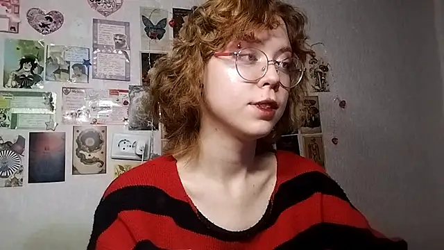 Snapshot of Ieadership chatting on 10/17/25, 01:14 Ieadership online show from 10/17/25, 01:14