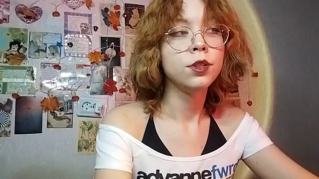 Snapshot of Ieadership chatting on 11/10/25, 01:10 Ieadership online show from 11/10/25, 01:10