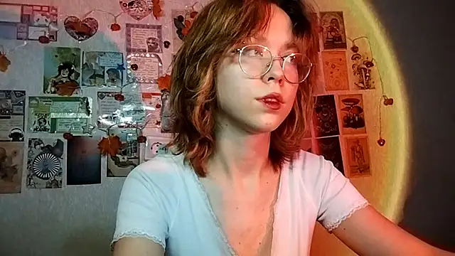 Snapshot of Ieadership chatting on 11/20/25, 01:11 Ieadership online show from 11/20/25, 01:11