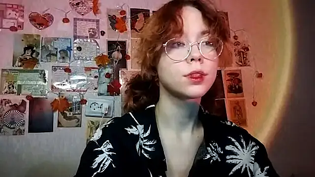 Snapshot of Ieadership chatting on 12/15/25, 03:27 Ieadership online show from 12/15/25, 03:27