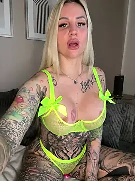 CoraDiamond online show from 02/10/26, 12:20