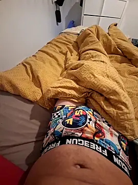 Snapshot of Yoaannn chatting on 10/12/25, 08:46 Yoaannn online show from 10/12/25, 08:46